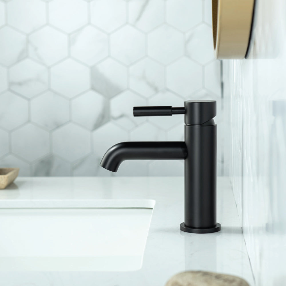 Serie 100™ - Single Hole Bathroom Faucet