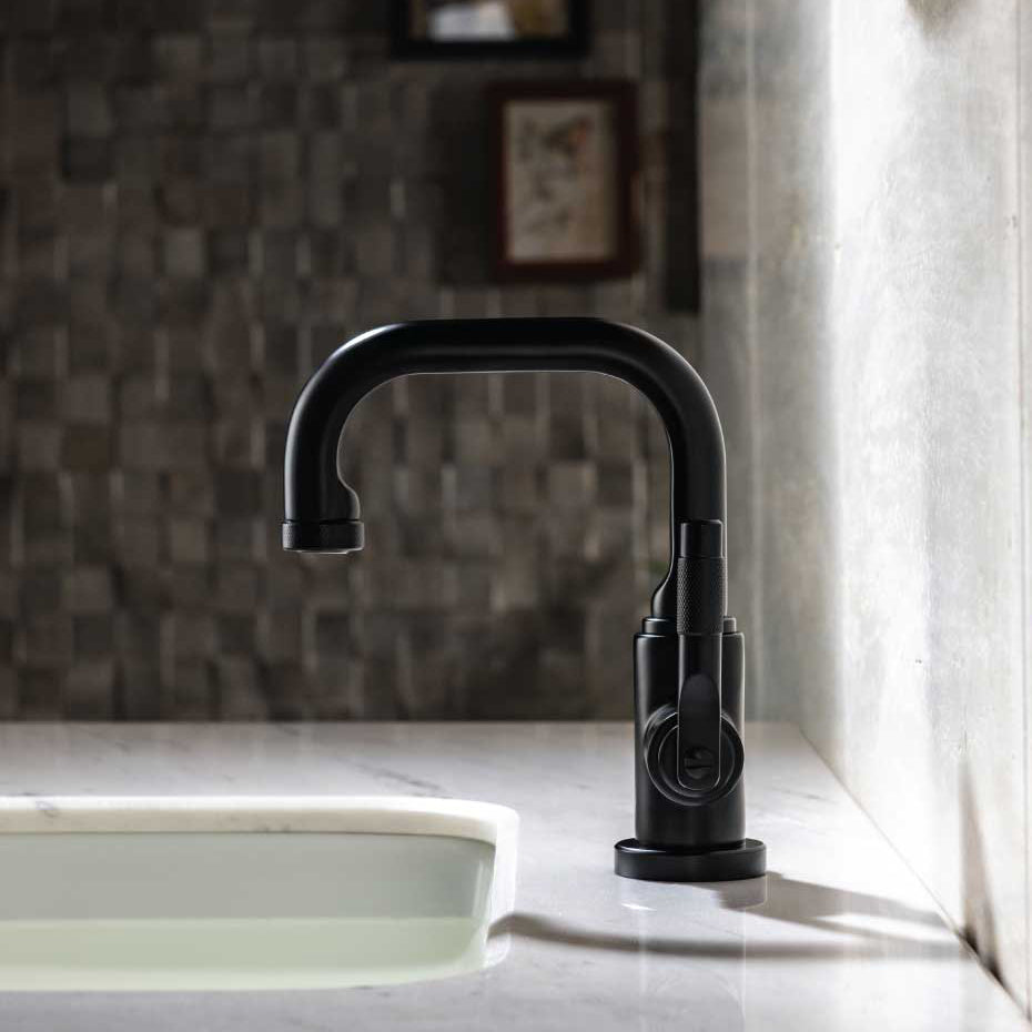 Serie 250™ - Single Hole Bathroom Faucet