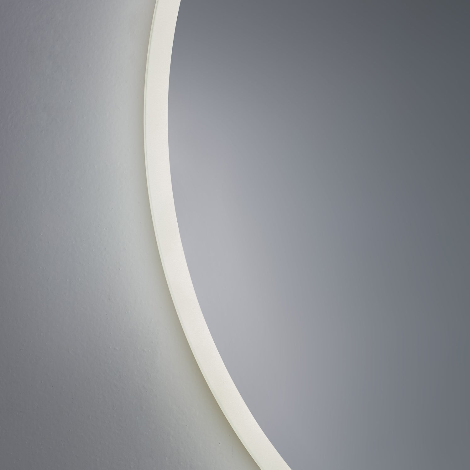 Round Lighted Mirror 30"